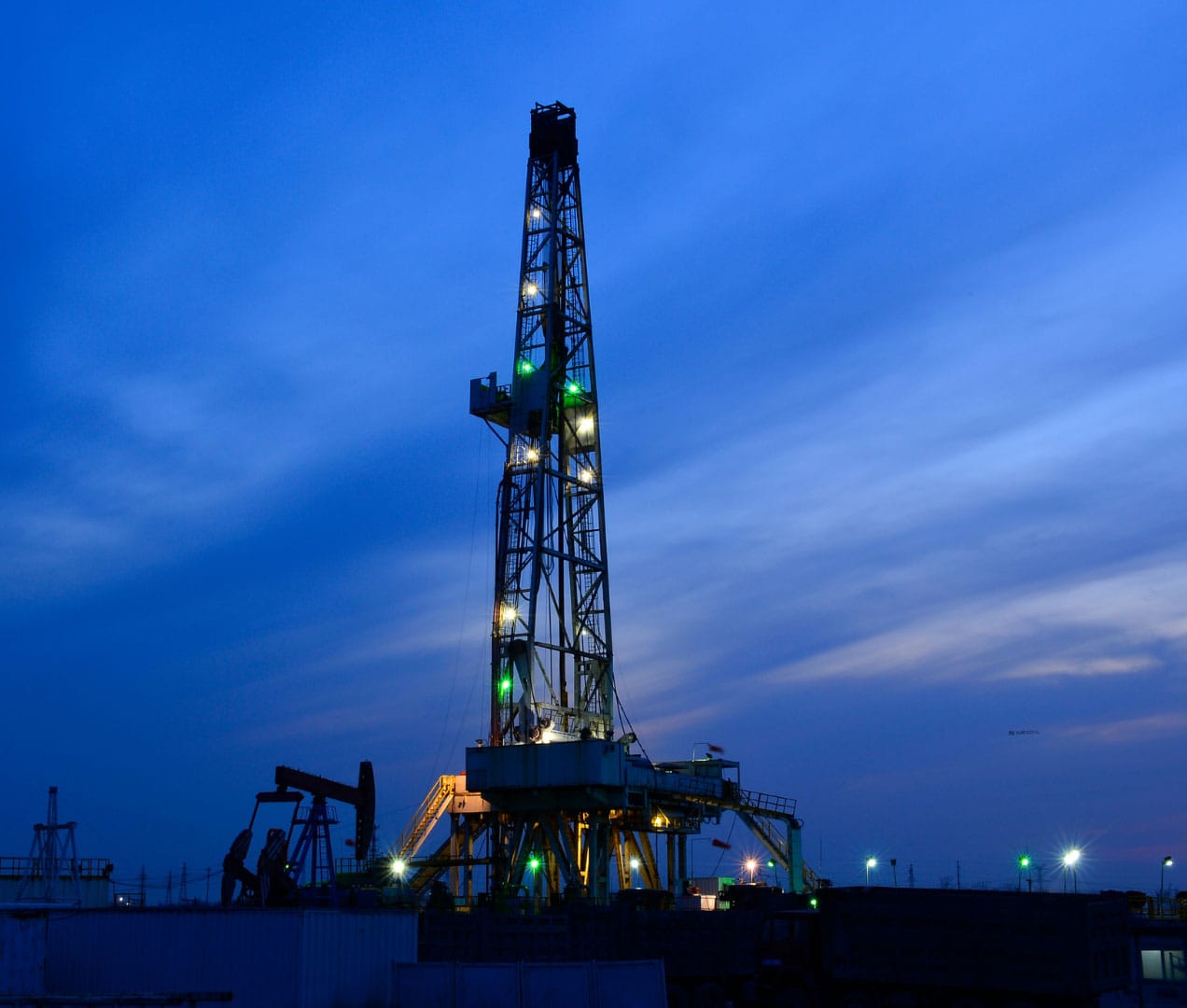 Construcción de macollas NEXOIL